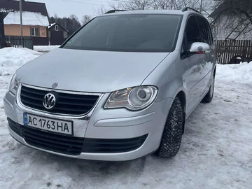 Авто Volkswagen Touran 2008 № 8445992