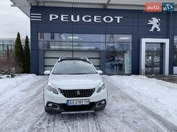 Авто Peugeot 2008 2018 № 8446004