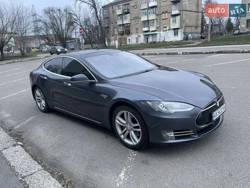Авто Tesla Model S 2015 № 8447116