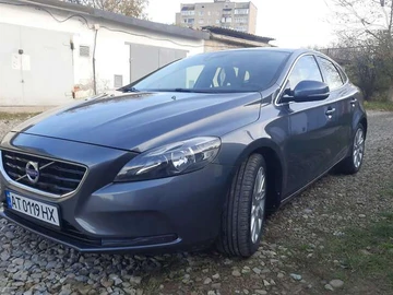 Авто Volvo V40 2013 № 8447610
