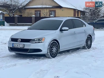 Авто Volkswagen Jetta 2013 № 8447619