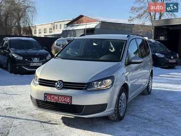 Авто Volkswagen Touran 2011 № 8447631