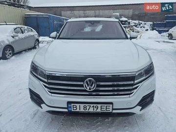 Авто Volkswagen Touareg 2019 № 8447838