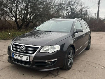 Авто Volkswagen Passat 2010 № 8448060