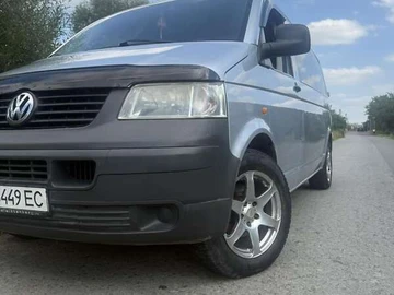 Авто Volkswagen Transporter 2005 № 8448128