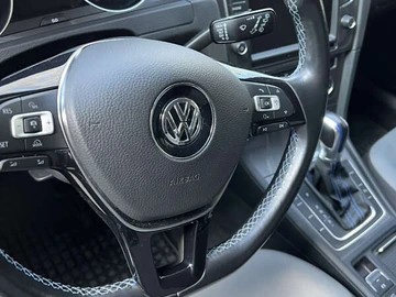 Авто Volkswagen E-Golf 2015 № 8448134