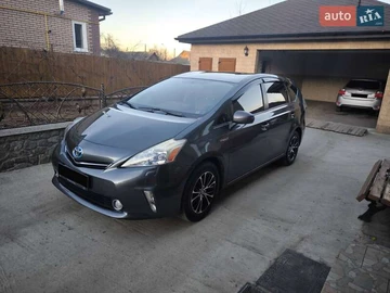 Авто Toyota Prius V 2012 № 8448365
