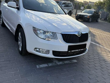 Авто Skoda Superb 2012 № 8448394
