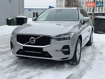 Авто Volvo Xc60 2022 № 8449002