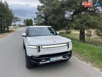 Авто Rivian R1T 2022 № 8449004