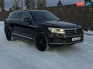 Авто Volkswagen Touareg 2019 № 8449152