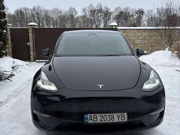 Авто Tesla Model Y 2023 № 8449388