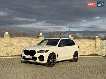 Авто BMW X5 2022 № 8449411