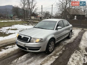 Авто Skoda Superb 2002 № 8449423