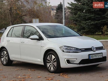 Авто Volkswagen E-Golf 2020 № 8449522