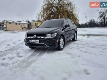 Авто Volkswagen Tiguan 2018 № 8449543