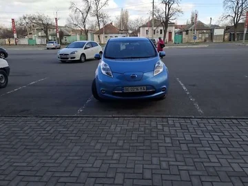Авто Nissan Leaf 2013 № 8449637