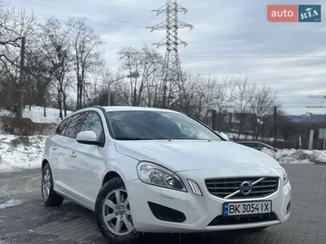 Авто Volvo V60 2011 № 8449862