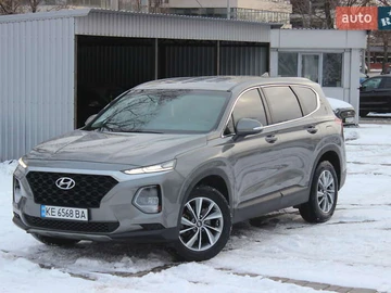 Авто Hyundai Santa Fe 2018 № 8449988