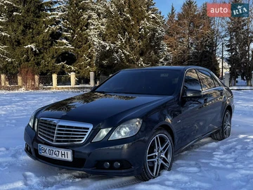 Авто Mercedes E-Class 2010 № 8450348