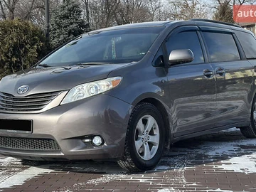 Авто Toyota Sienna 2011 № 8450371