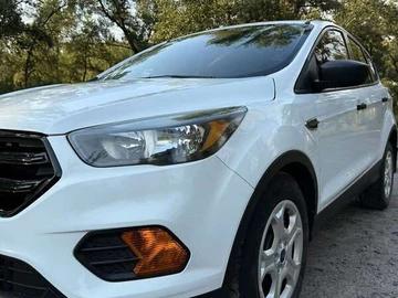 Авто Ford Escape 2018 № 8450375