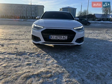 Авто Audi A4 2021 № 8450522