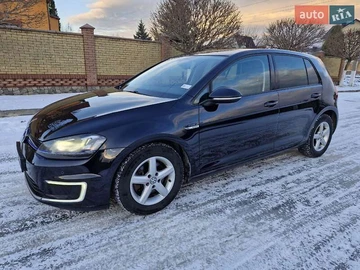 Авто Volkswagen E-Golf 2015 № 8450729