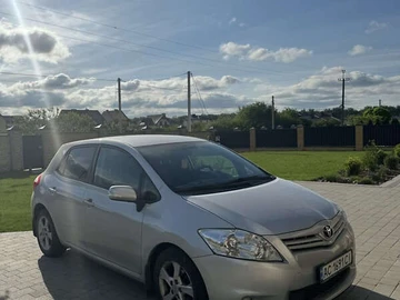 Авто Toyota Auris 2011 № 8450814