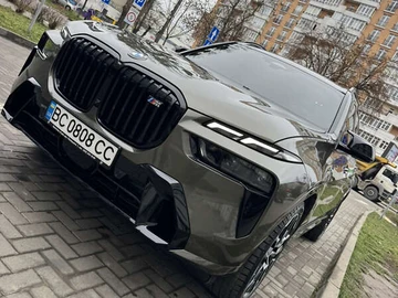 Авто BMW X7 2022 № 8451211