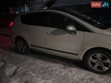 Авто Peugeot 3008 2013 № 8451524