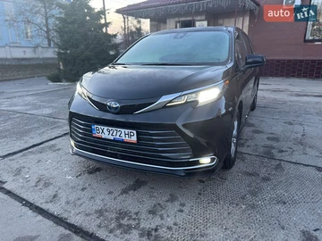 Авто Toyota Sienna 2021 № 8451844