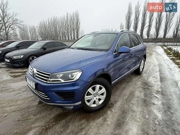 Авто Volkswagen Touareg 2017 № 8452136