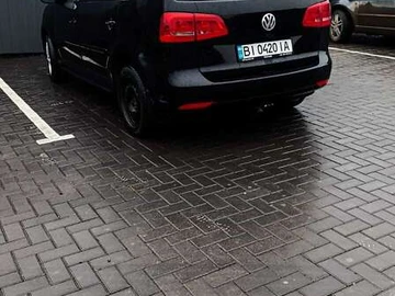 Авто Volkswagen Touran 2013 № 8452366
