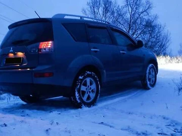 Авто Mitsubishi Outlander Xl 2007 № 8452371