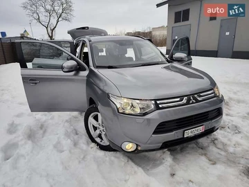 Авто Mitsubishi Outlander 2013 № 8452451