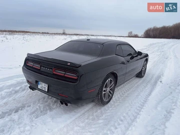 Авто Dodge Challenger 2018 № 8452518