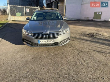 Авто Skoda Superb 2019 № 8452525