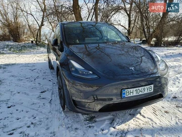 Авто Tesla Model Y 2024 № 8452531