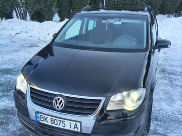 Авто Volkswagen Touran 2007 № 8452802