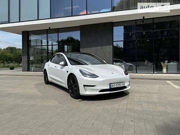 Авто Tesla Model 3 2019 № 8453609