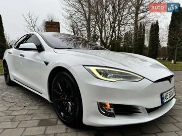 Авто Tesla Model S 2020 № 8453733