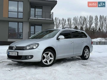 Авто Volkswagen Golf 2010 № 8453868