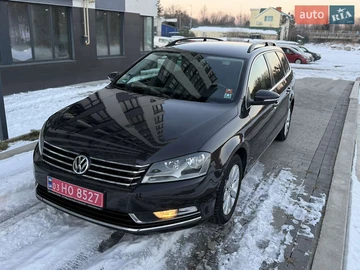 Авто Volkswagen Passat 2011 № 8453908