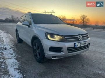 Авто Volkswagen Touareg 2011 № 8454213