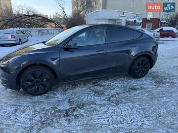 Авто Tesla Model Y 2024 № 8454354
