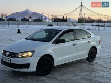 Авто Volkswagen Polo 2016 № 8454571