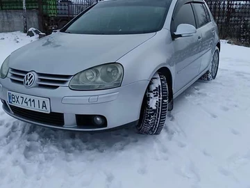 Авто Volkswagen Golf 2004 № 8454590