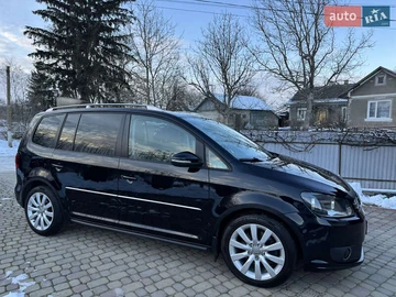 Авто Volkswagen Touran 2011 № 8454699