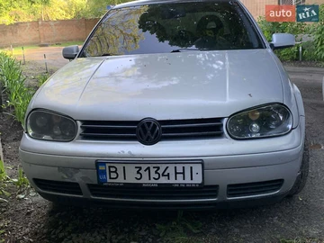 Авто Volkswagen Golf 2000 № 8454787